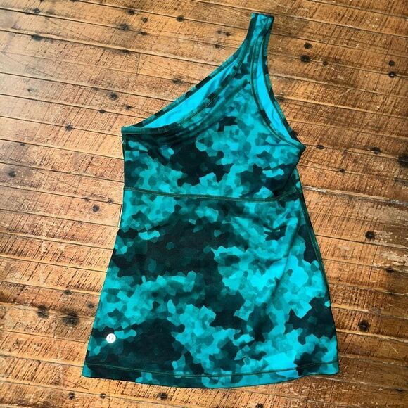 Lululemon Meshed up marbeled green one shoulder 2 Athleisure top - Picture 2 of 3